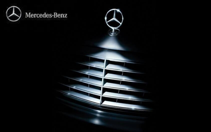 Mercedes-Benz�s Last-Minute Christmas
